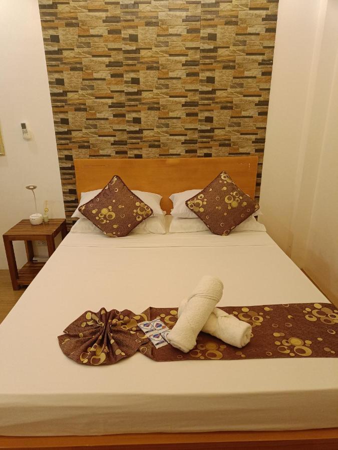 Andrew N Sophia'S Guest House 公主港 外观 照片